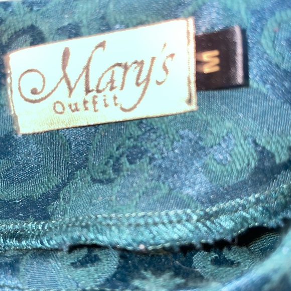 Mary’s Outfit Emerald green dress - Picture 4 of 4